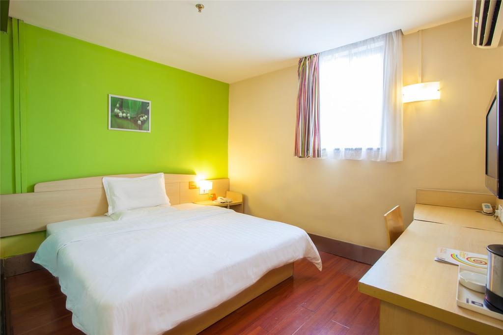 7Days Inn Jiangmen Peng Jiang Qiao North Buitenkant foto
